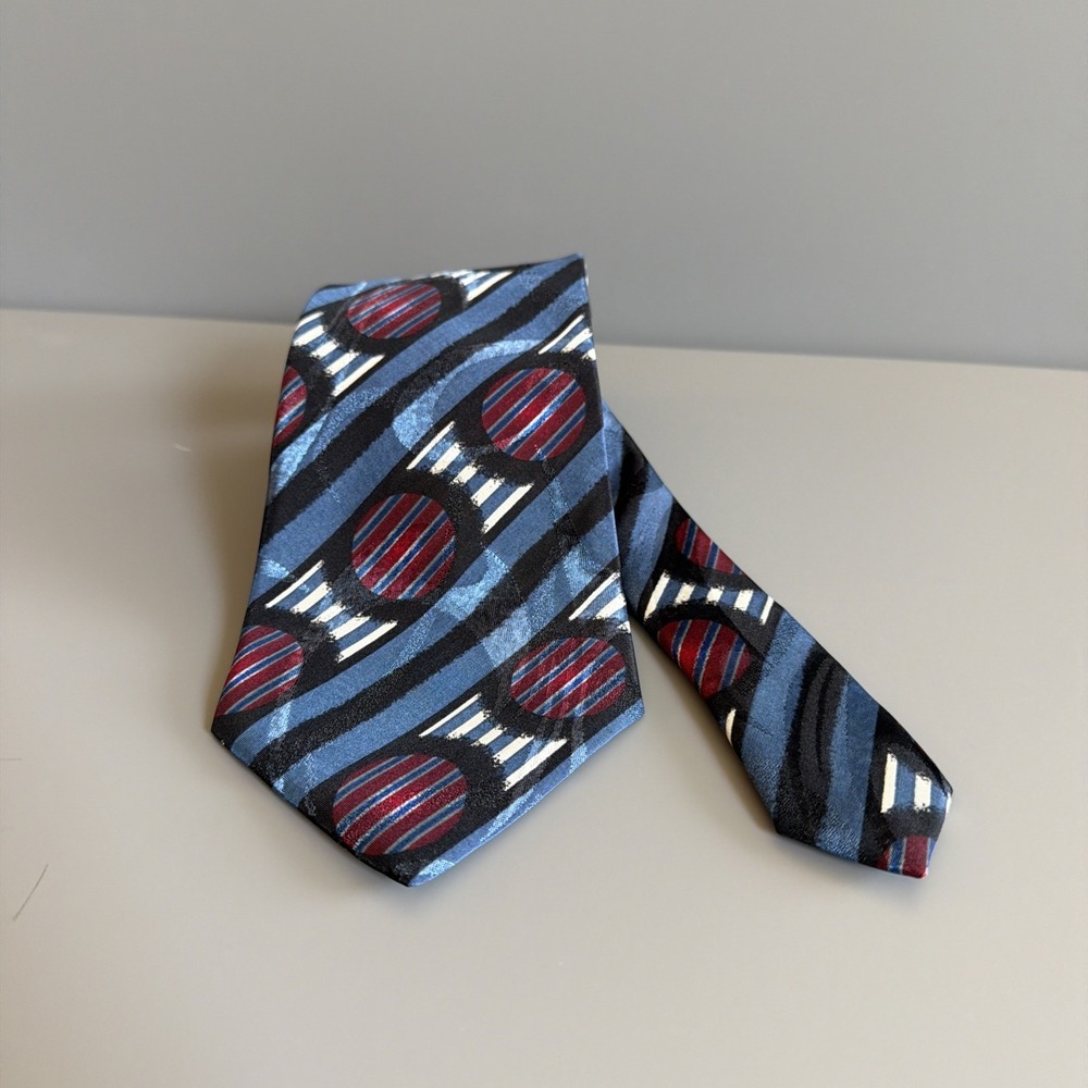 Vtg Editions By Van Heusen Neck Tie Blue w/ Red Short Abstract Polyester
